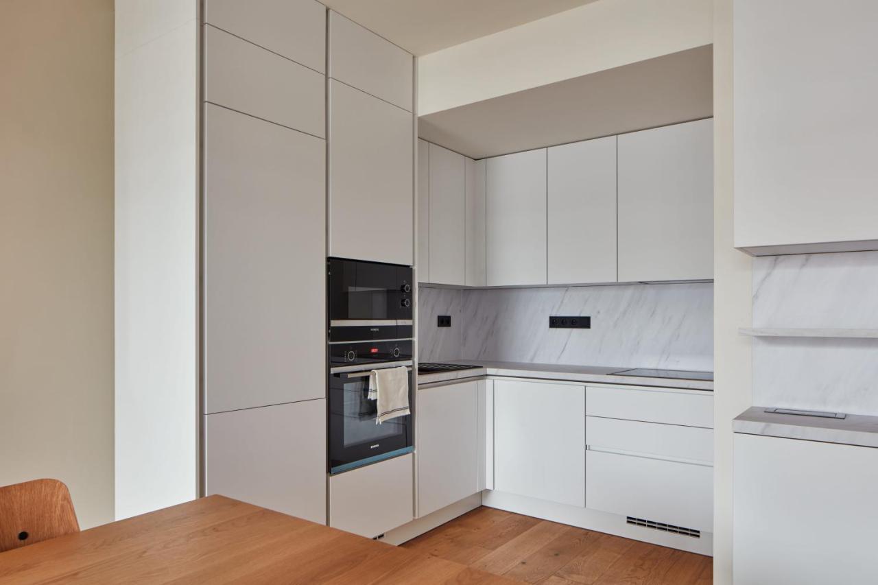 Prague Days - Designer Apts - Garage - Terrace - Easy City Access Exterior foto