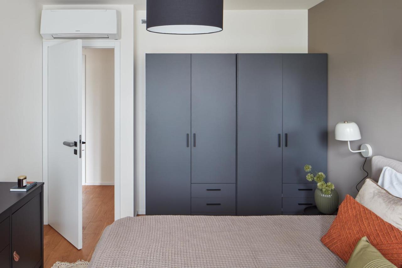 Prague Days - Designer Apts - Garage - Terrace - Easy City Access Exterior foto